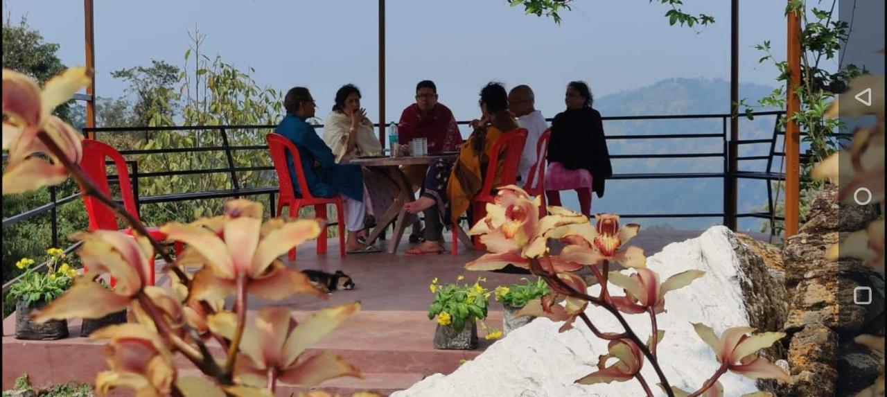 Hotel O Esti Kutum Home Stay Rishop Ngoại thất bức ảnh